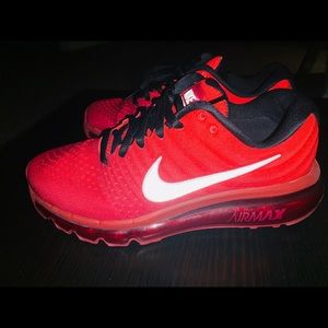 2017 Airmax Gym Red Youth Sz 6